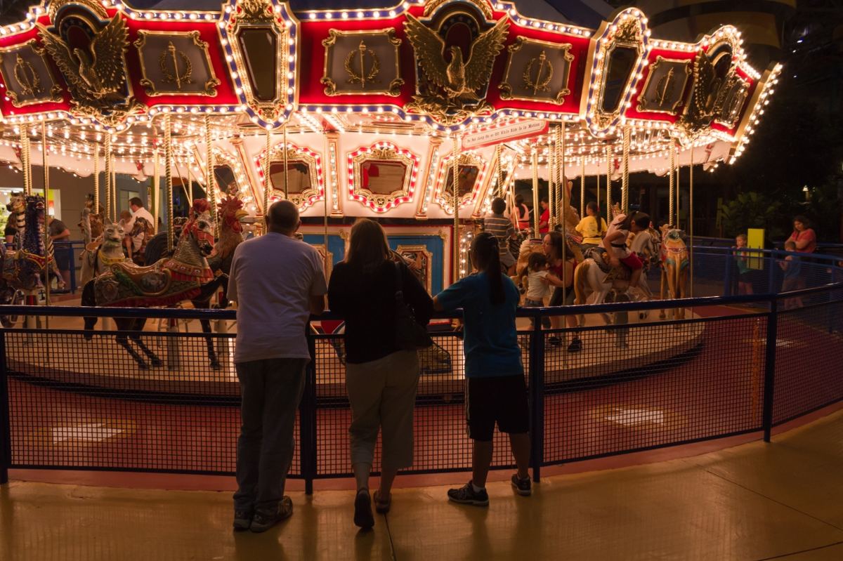 Mall of America — carousel with onlookers